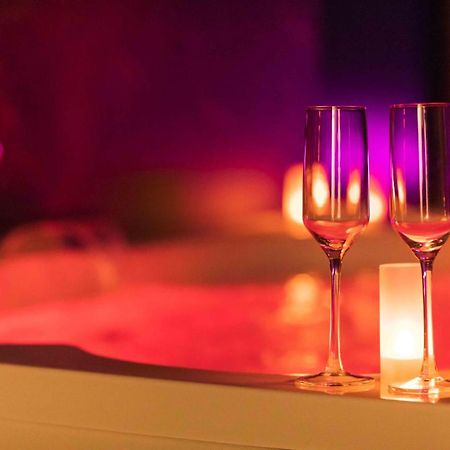 * Spa & Detente # Suite Privee # Tours # Netflix * Exteriér fotografie